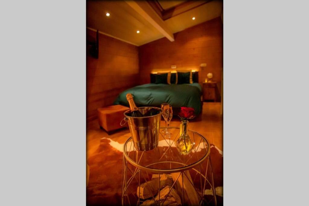 Le Spa Du Cabanon: Cabanon De Luxe Avec Spa Entierement Privatif アエィ エクステリア 写真